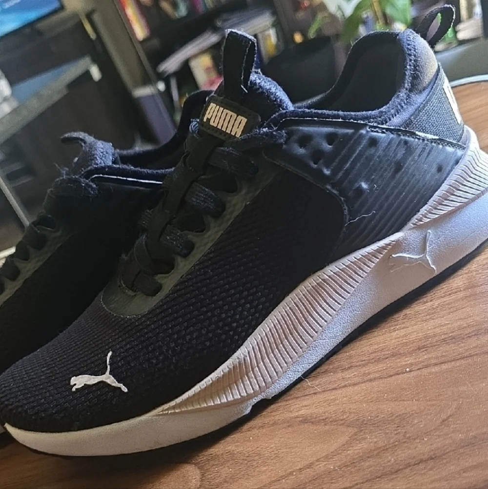 PUMA Softride Harmony Sneaker Size Womens 9 - Picture 8 of 8